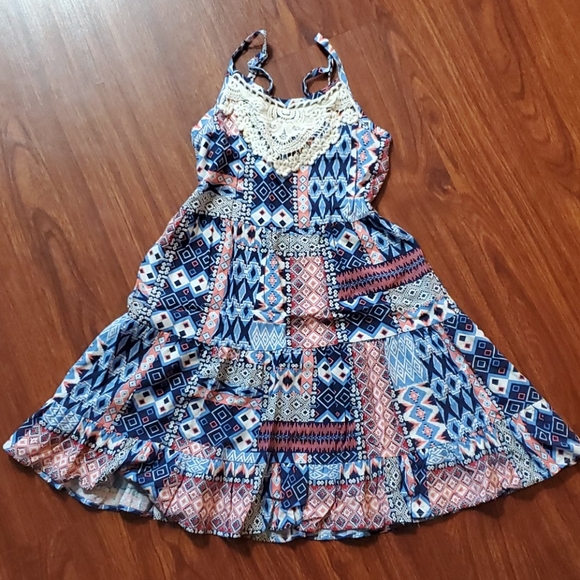 Dress - Picture 2 of 3